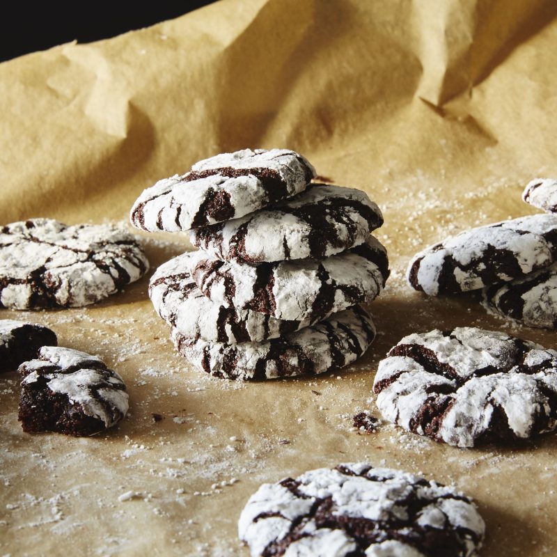 Chocolate Pretzel Crinkle Cookies