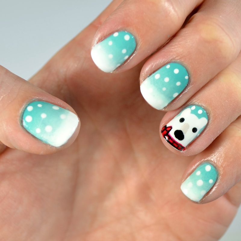 Blue & White Polar Bear Nails 